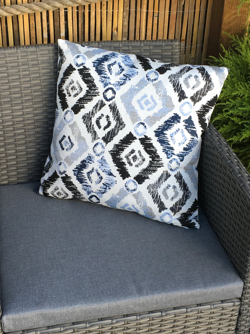 Blue Fleur Patterned Scatter Cushion